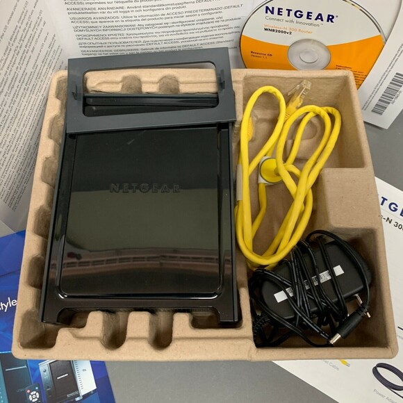Netgear N300 WNR2000 Wireless Router Work and Play in Box - Picture 7 of 9